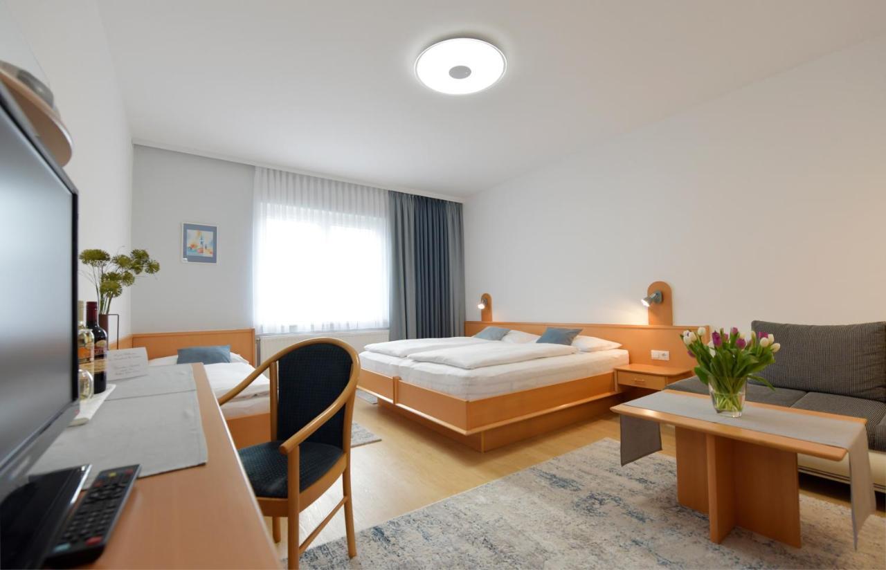 Nationalparkhof Gartner Weingut-Gastehaus Hotel Илмиц Екстериор снимка