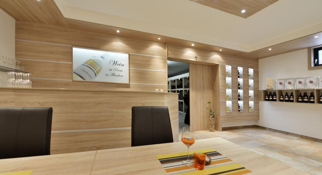 Nationalparkhof Gartner Weingut-Gastehaus Hotel Илмиц Екстериор снимка