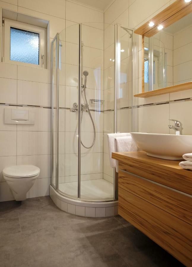 Nationalparkhof Gartner Weingut-Gastehaus Hotel Илмиц Екстериор снимка