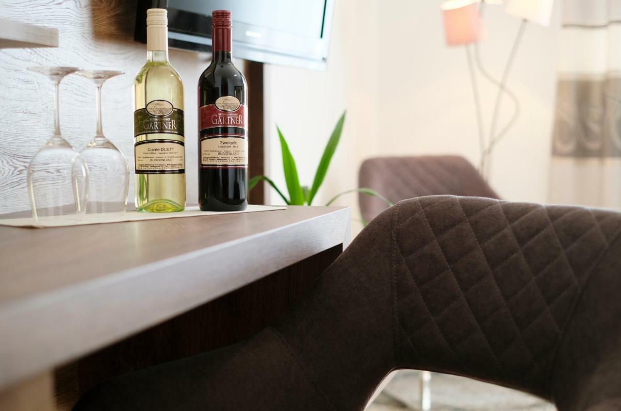 Nationalparkhof Gartner Weingut-Gastehaus Hotel Илмиц Екстериор снимка