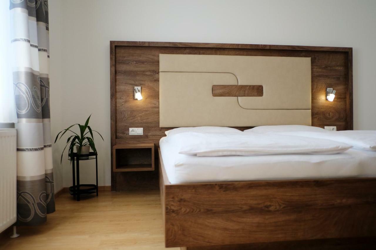 Nationalparkhof Gartner Weingut-Gastehaus Hotel Илмиц Екстериор снимка
